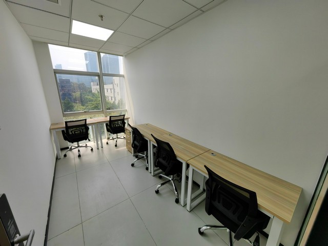 云南难管难教学生训练营参观